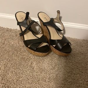 Black Guess Wedges